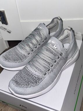 APL Women TechLoom Breeze size 8 gray shoes sneakers